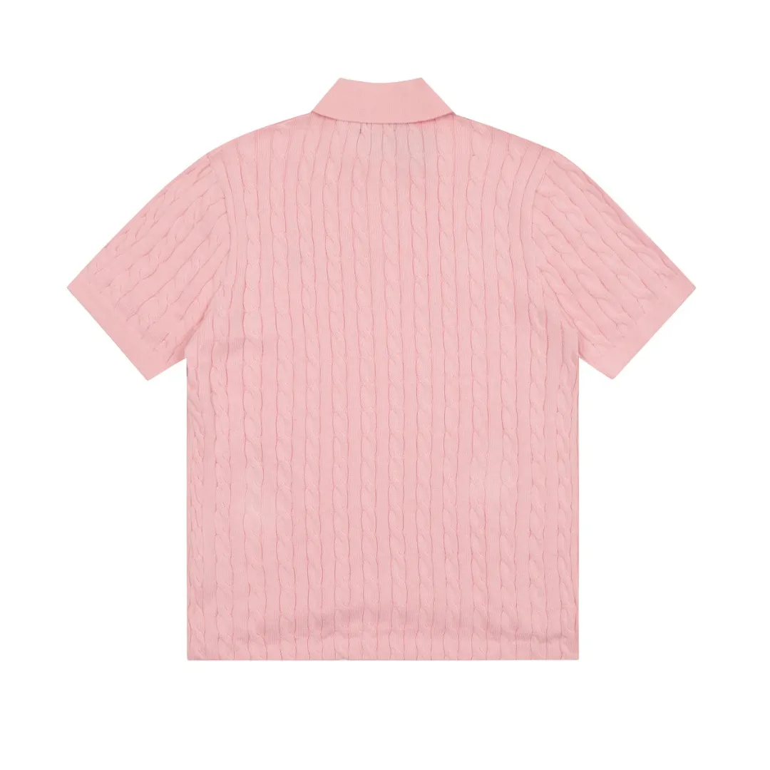 🅿️176 "Top quality" Style number: DS022# (not off the shelves all year round) [Ralph Lauren POLO lapel solid color pony embroidered logo knitted short sleeves] ✅Ralph Lauren Ralph Lauren classic basic versatile all-season cardigan knitted short sleeves ✅Main supplier platform live broadcast Wholesale entities Replenish when out of stock Not off the shelves ✅ZP quality 1:1 version Scan the code to enter the GF website Counter quality ✅Details and quality are the only one in Guangzhou. Imported quality cotton yarn focuses on high-end and cost-effective. Needless to say good quality. ✅The version is restored to the original order. The maximum size can be worn up to 160 pounds. Loose, comfortable and stress-free.